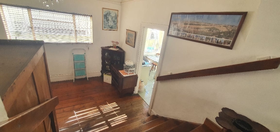 6 Bedroom Property for Sale in Walmer Estate Western Cape